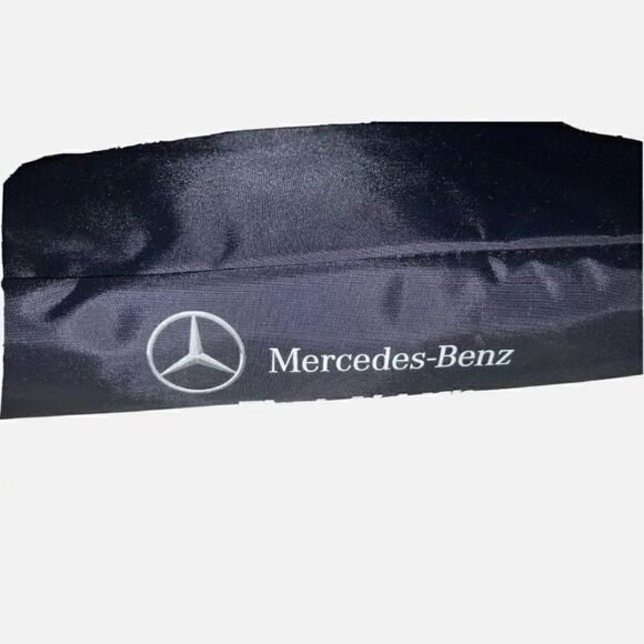 NEW Small Mercedes-Benz First Aid Kit BQ4860043 - Picture 1 of 2